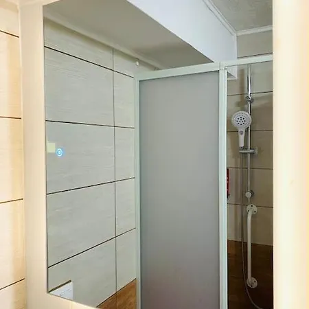 Schoenes Gaestehaus In Hotel *